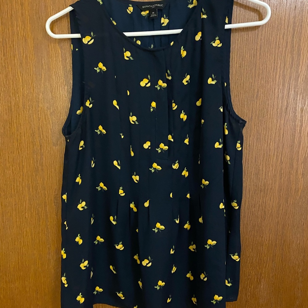 Sleeveless Flowy Lemon Shirt